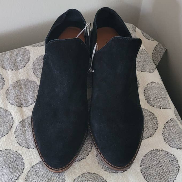 Lucky Brand Women's Suede Bootie Size 8.5 New - Picture 2 of 6